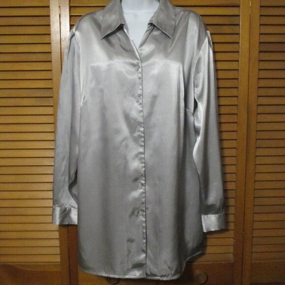 Laura Scott top silver long sleeve V neck button down blouse satin look size 22W - Picture 1 of 8
